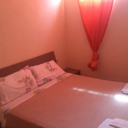 Dimora Marchese Bed & Breakfast *